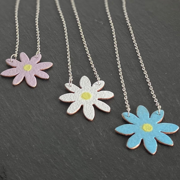 Llygad y Dydd Pendant