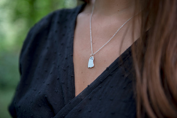 Cadwen Bwgan / Ghost Necklace