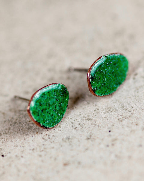 Pebble Studs