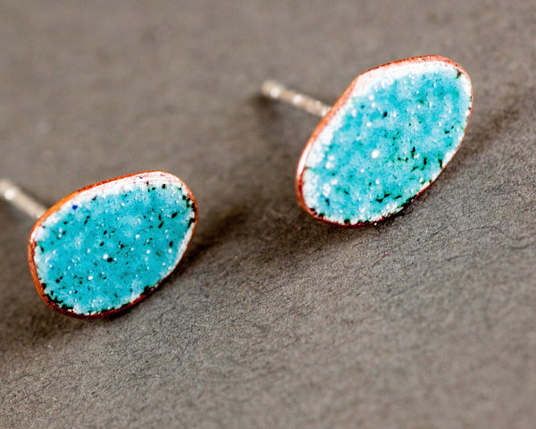 Pebble Studs