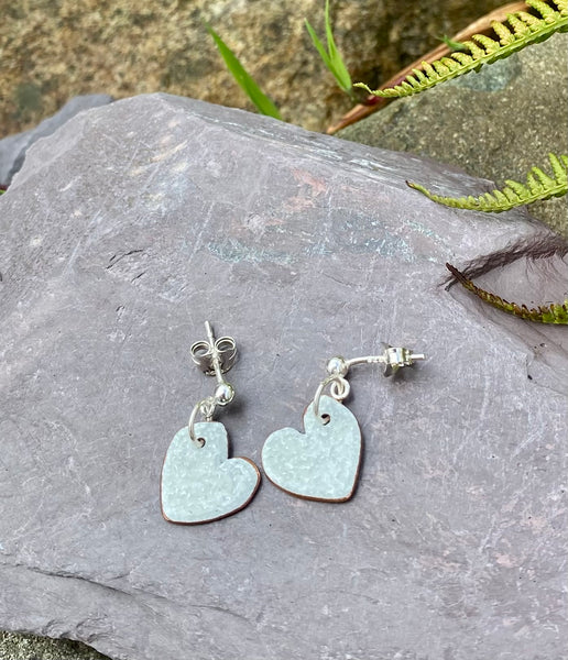 Styds Calonnau / Heart Dangly Studs