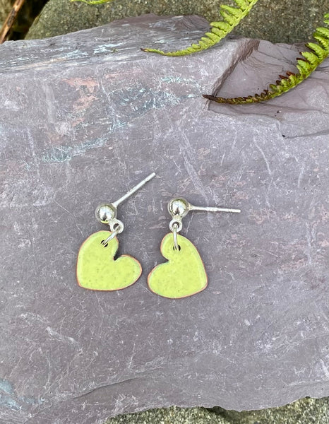 Styds Calonnau / Heart Dangly Studs