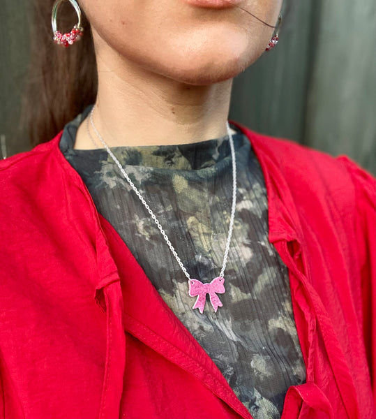 Clustlysau Rhuban / Bow Earrings