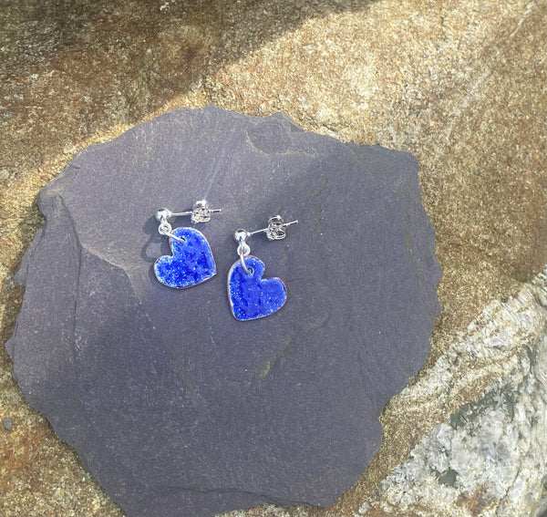Styds Calonnau / Heart Dangly Studs