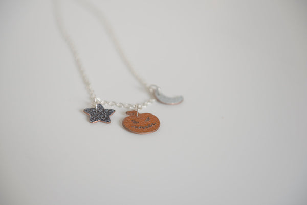 Cadwen Calan Gaeaf / Halloween Charm Necklace