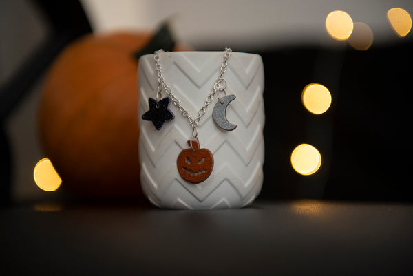 Cadwen Calan Gaeaf / Halloween Charm Necklace