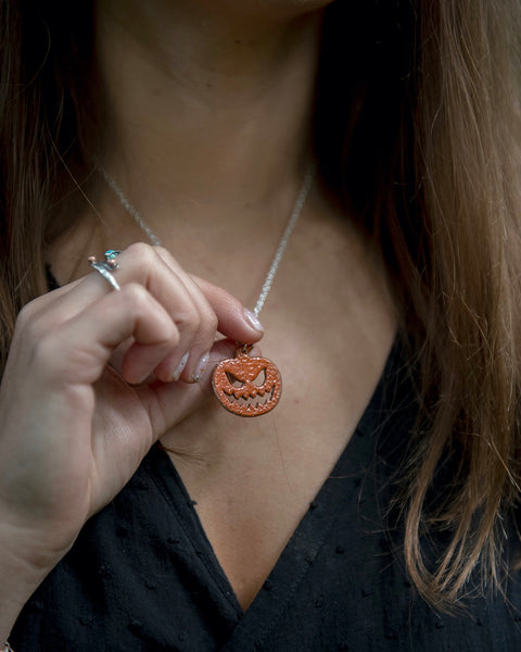 Cadwen Pwmpen / Pumpkin Necklace