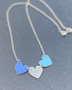 Cadwyn Calonnau Glas / Blue Hearts Necklace